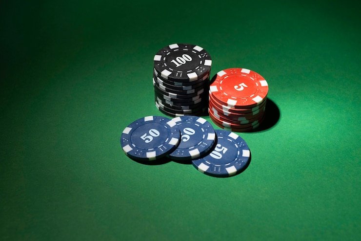 Live roulette table with HD camera broadcast and dealer at cupang4d studio